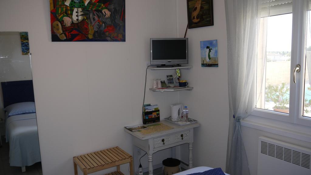 Les Vergers Saint Baldou Bed and Breakfast Cavaillon Δωμάτιο φωτογραφία